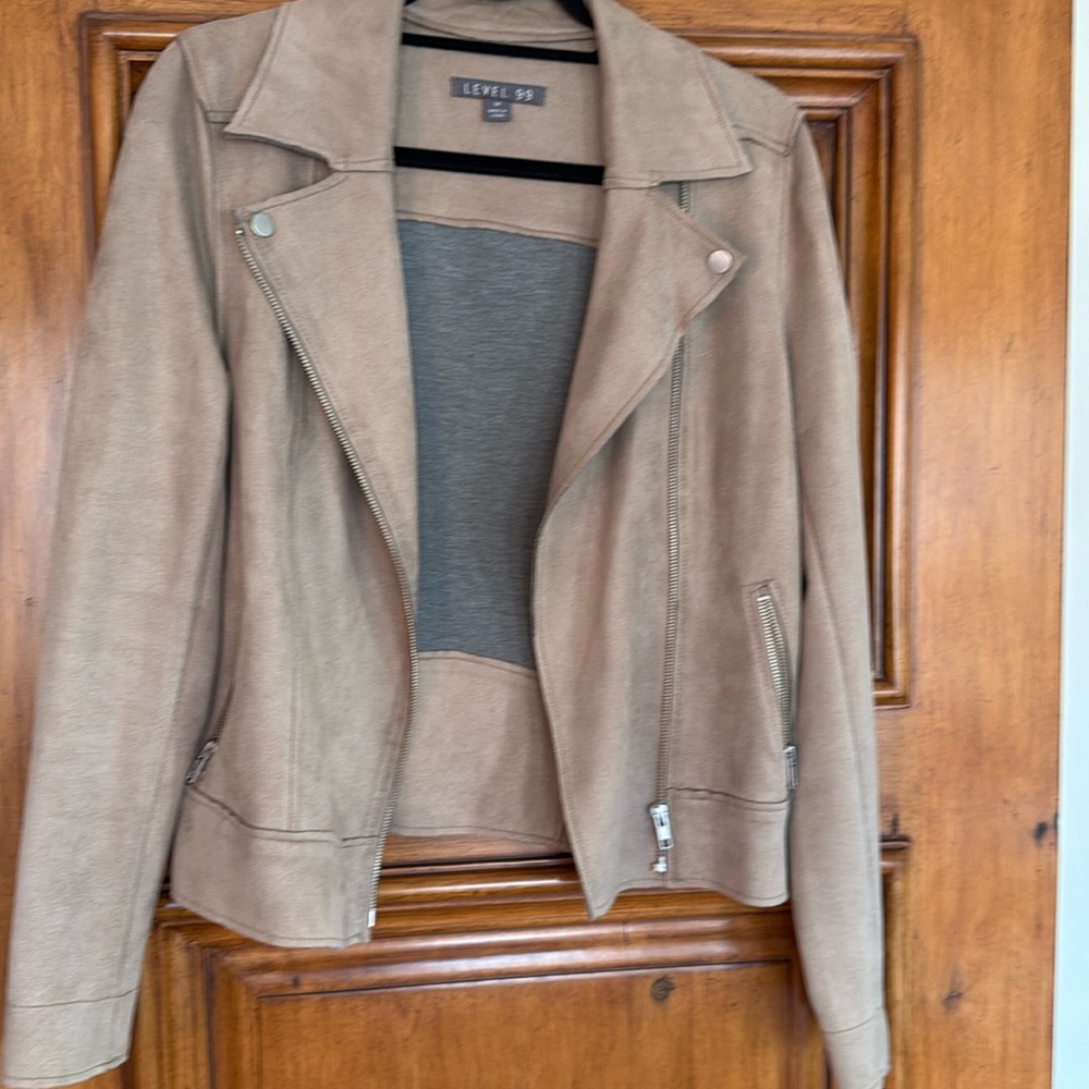 Faux tan suede light weight bomber jacket by Level 99. Size Medium
